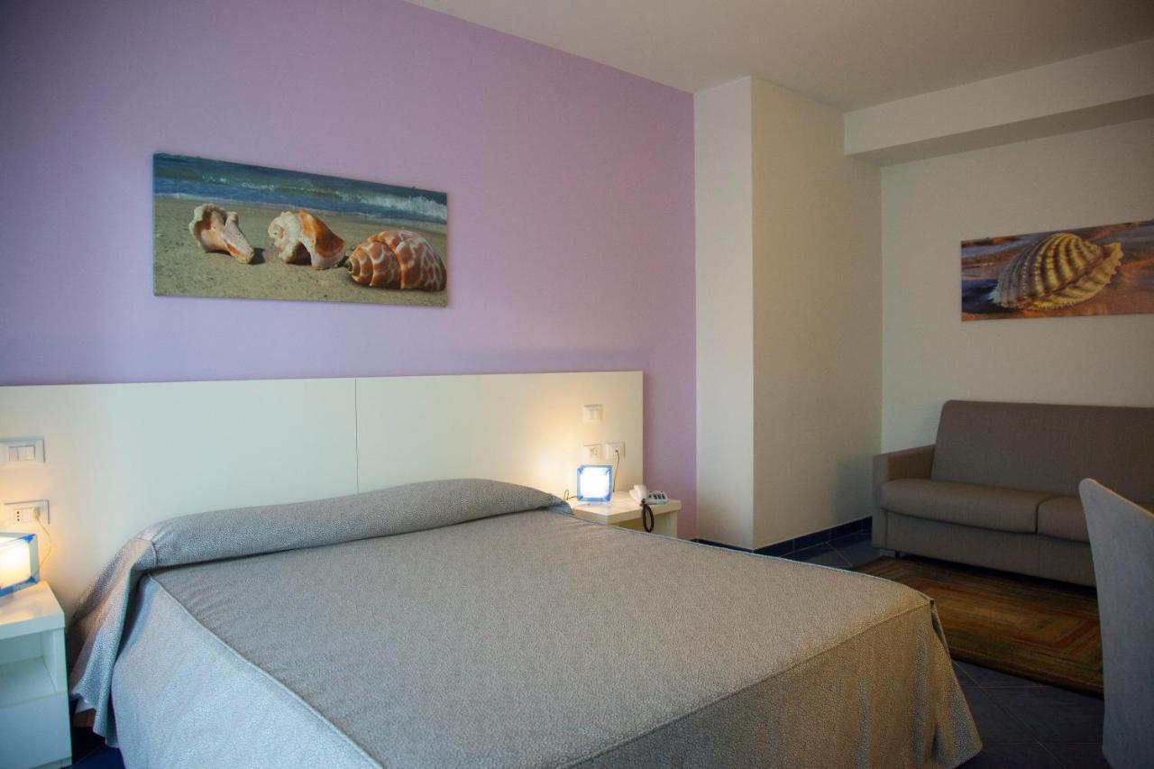 Aurea Hotel Торторето Экстерьер фото