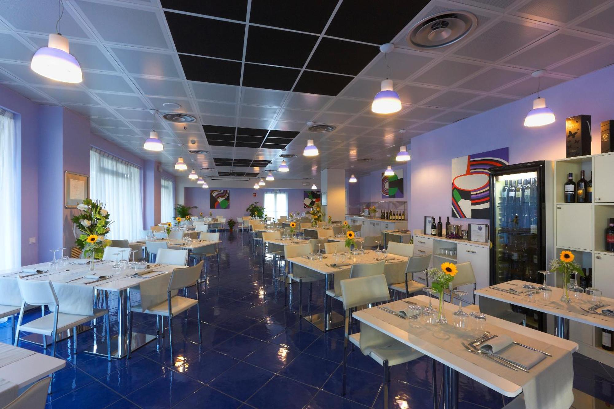 Aurea Hotel Торторето Экстерьер фото