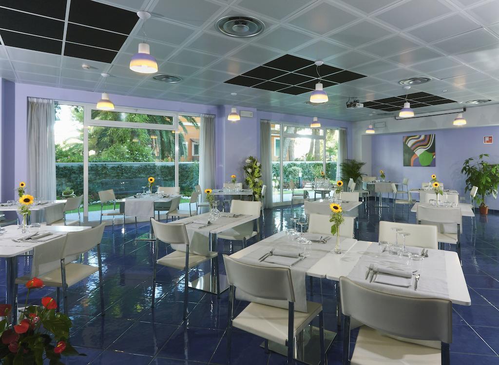 Aurea Hotel Торторето Экстерьер фото